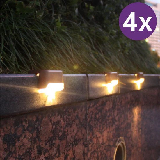 4 Stuks Tuinverlichting op zonne-energie – LED Buitenverlichting -IP65 waterdicht-nachtverlichting voor tuinhek en trap- zwart – warm licht (4 stuks in een doos)