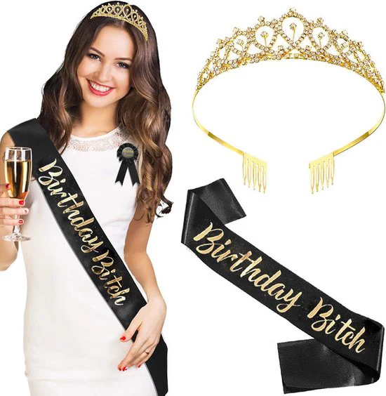 TDR – Verjaardag Sjerp en Tiara – Met text “Birthday Bitch” zwarte feestsjerp met golden tiara
