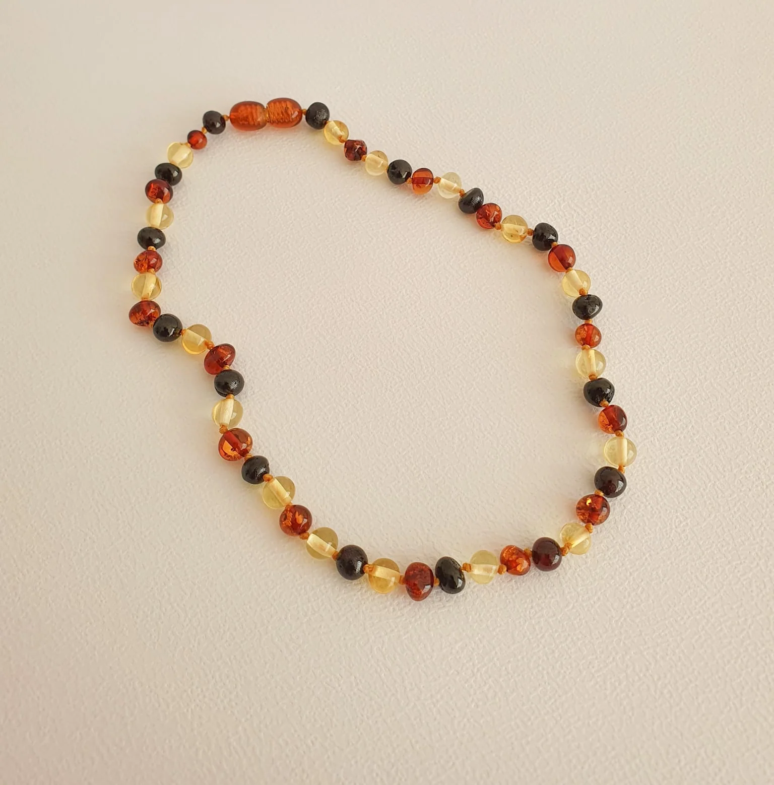 Barnsteen Ketting – Cognac, Kersen, Geel