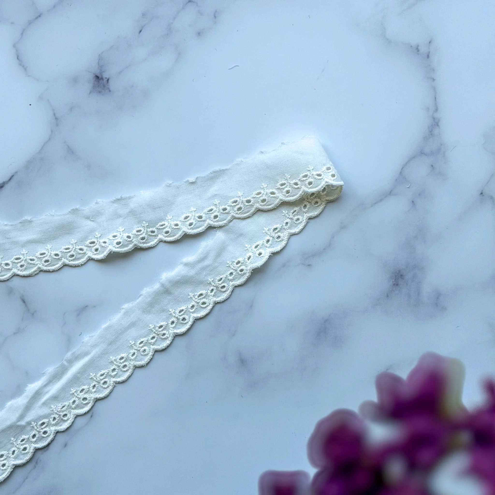 Broderie Kant 30 mm – Off White