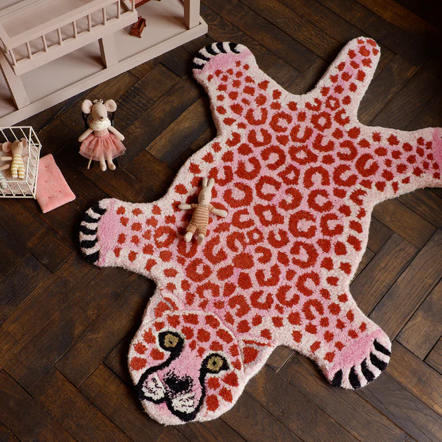 Doing Goods –  Pinky – Leopard Vloerkleed – Small