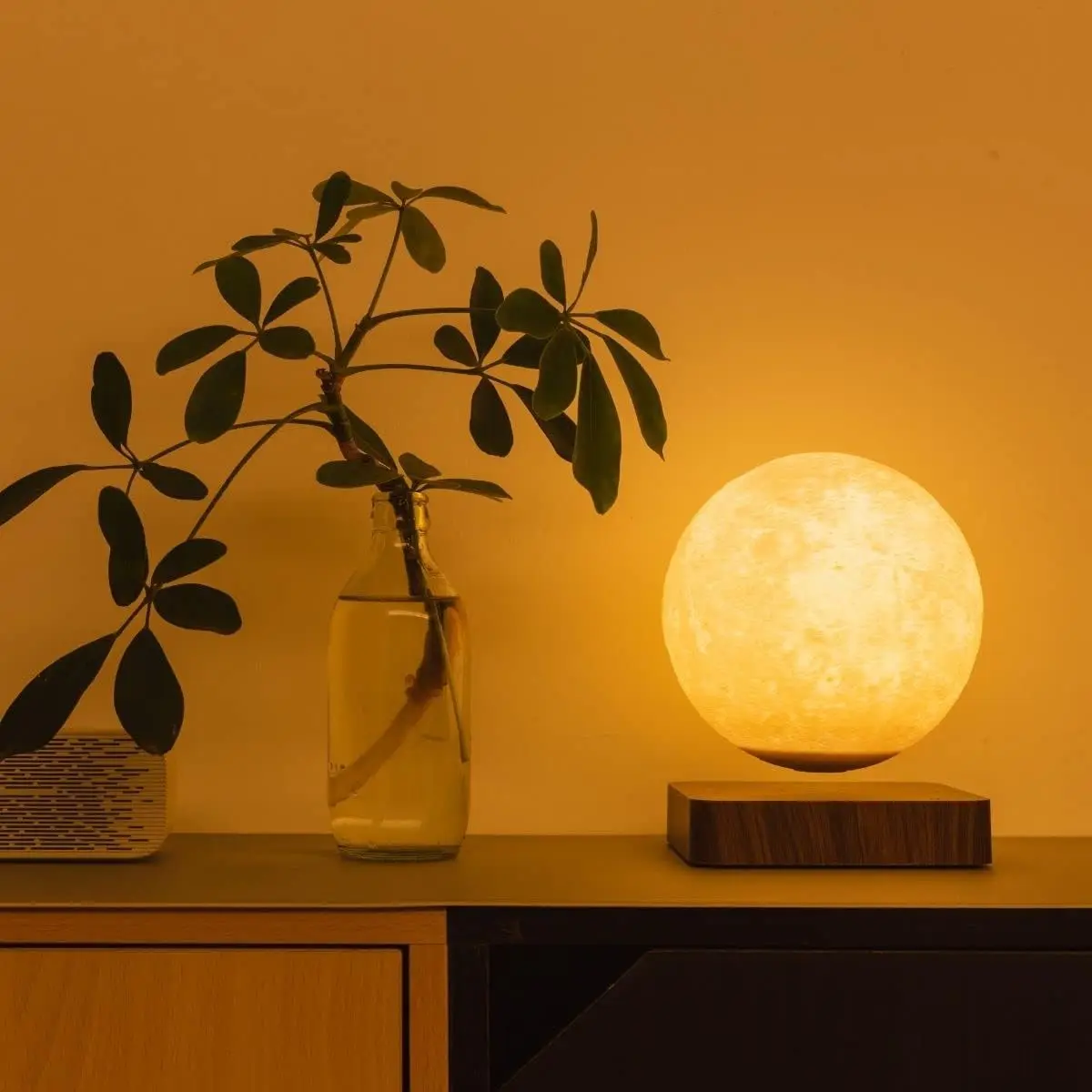 LunaGlow | Zwevende Maanlamp met Magisch Drielichtsysteem
